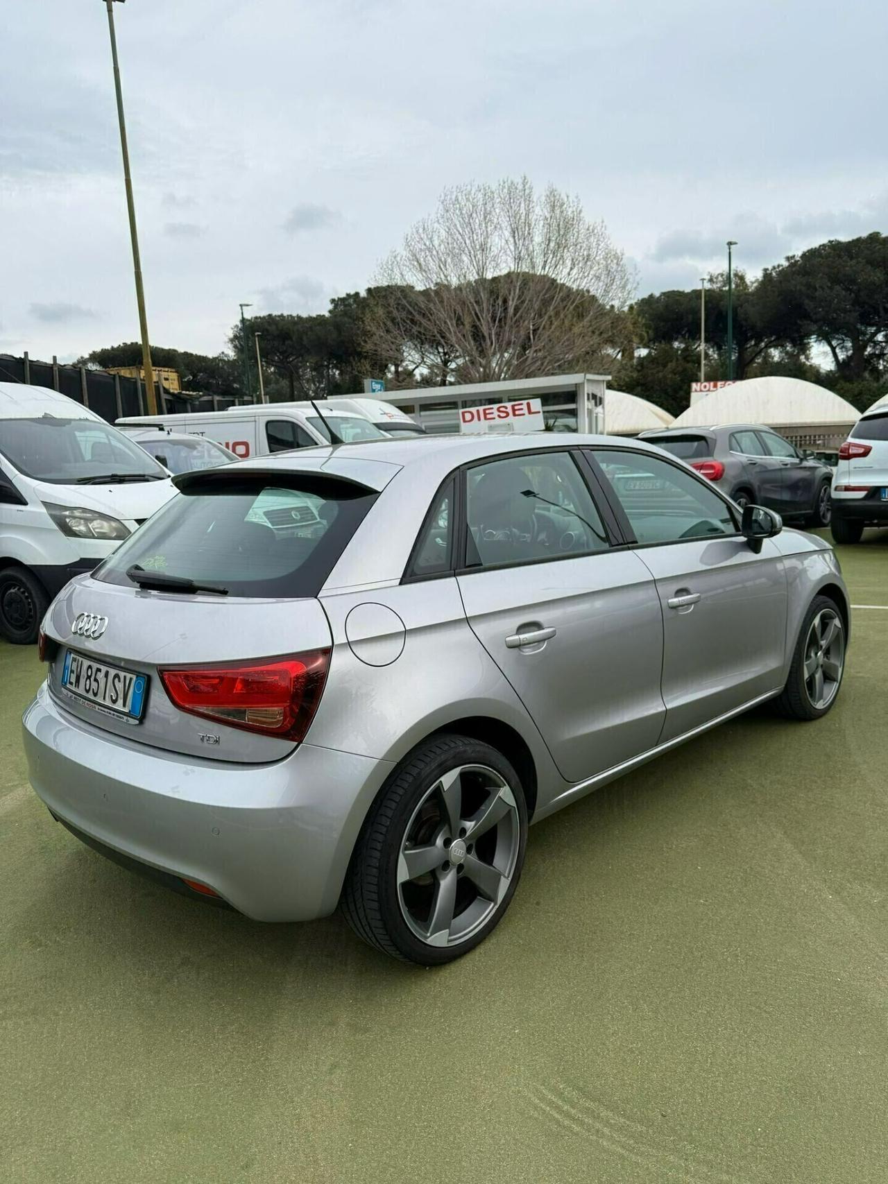 Audi A1 1.6 TDI S tronic line edition