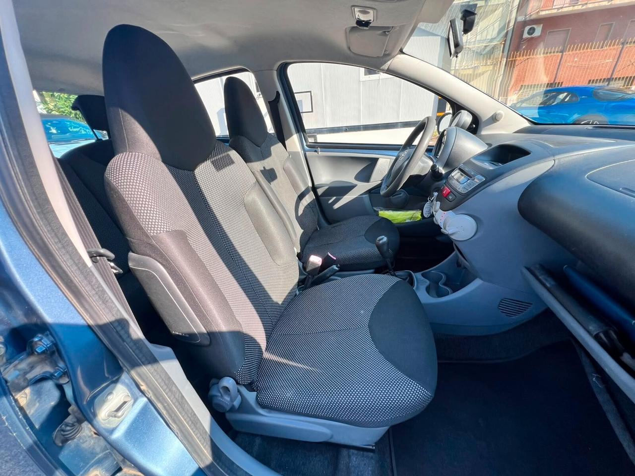 Toyota Aygo 1.0 12V VVT-i 5 porte