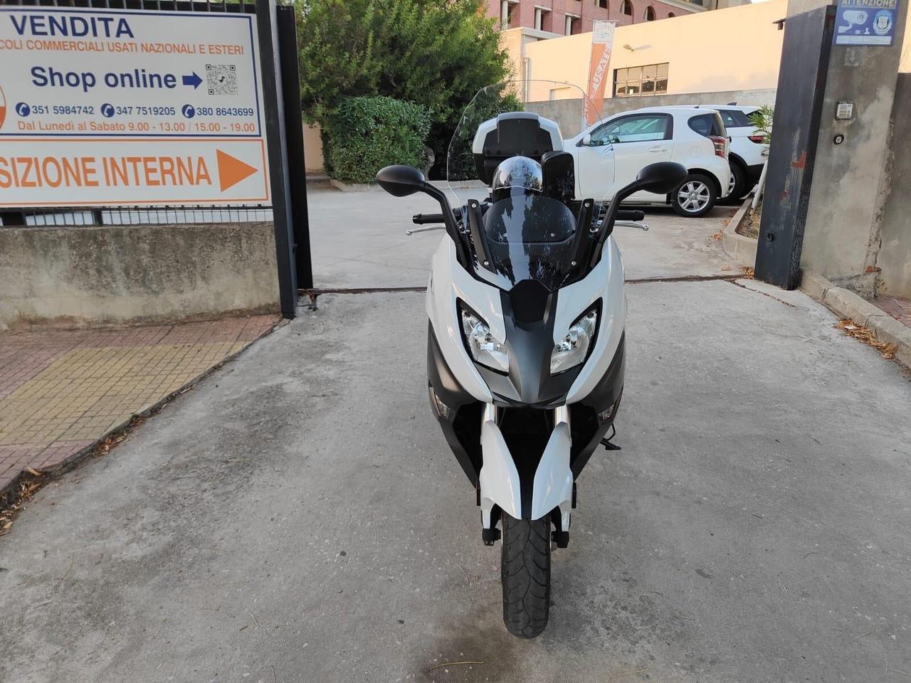 BMW 650 SPORT KM. 24.000! CON DUE CASCHI BLUETOOTH BAULETTO BMW E ACCESSORI