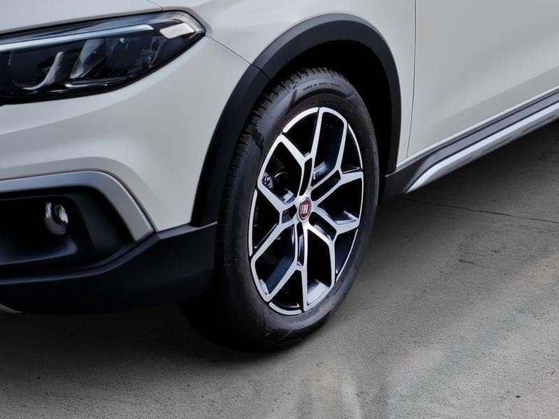 FIAT Tipo Tipo 1.5 Hybrid DCT 5 porte Cross