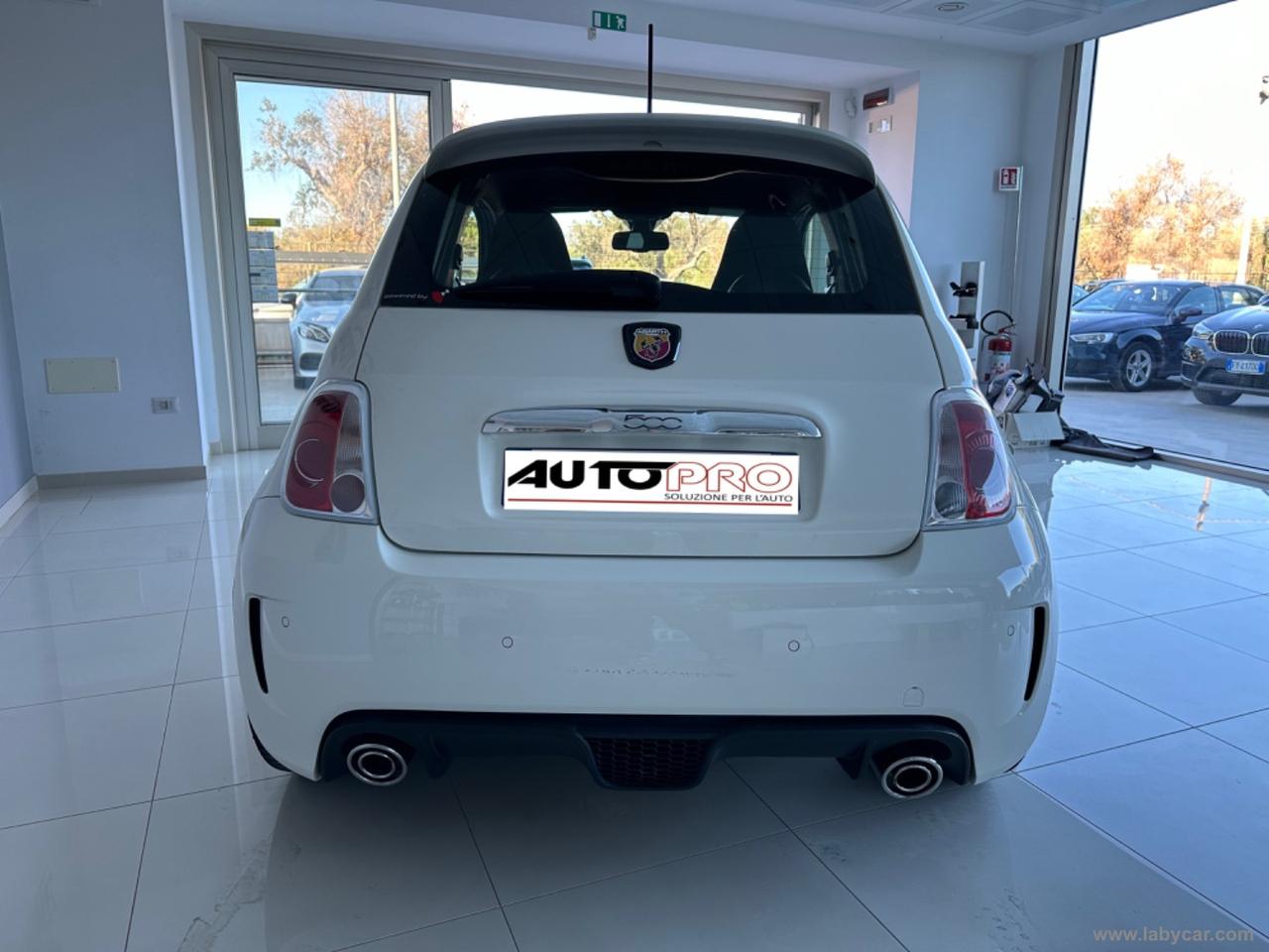 ABARTH 500 1.4 Turbo T-Jet Custom