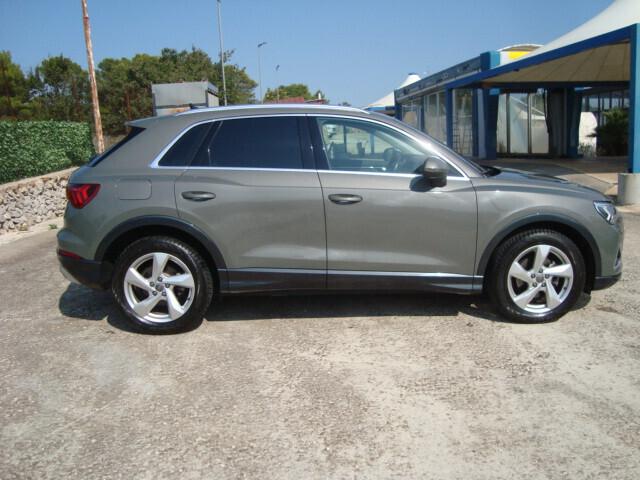 Audi Q3 35 2.0 tdi s-tronic 150CV