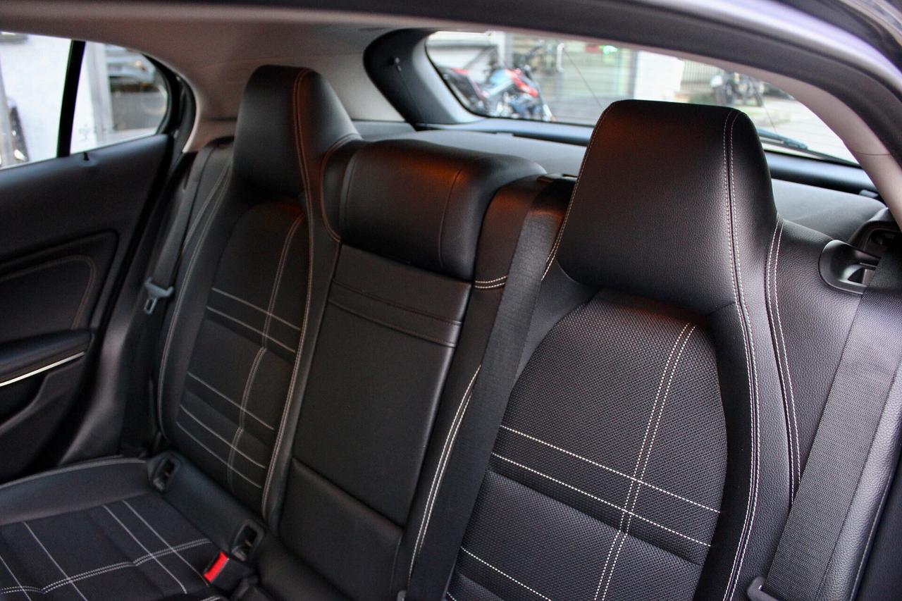 Mercedes-benz GLA 200 d Automatic Sport RETROCAMERA CRUISE CONTROL CLIMA AUTO