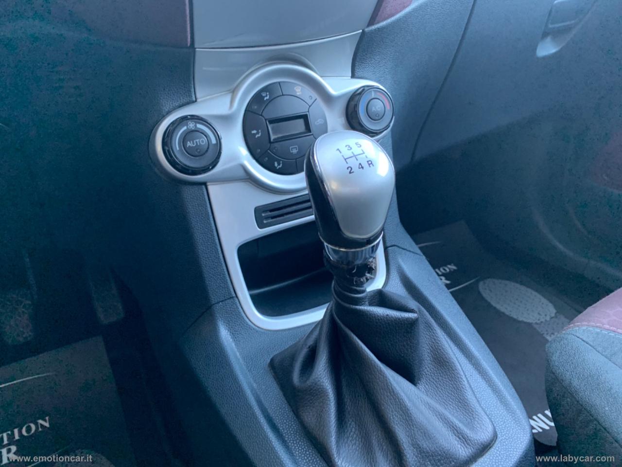 FORD Fiesta 1.4 TDCi 68 CV 5p. Titanium - 2009