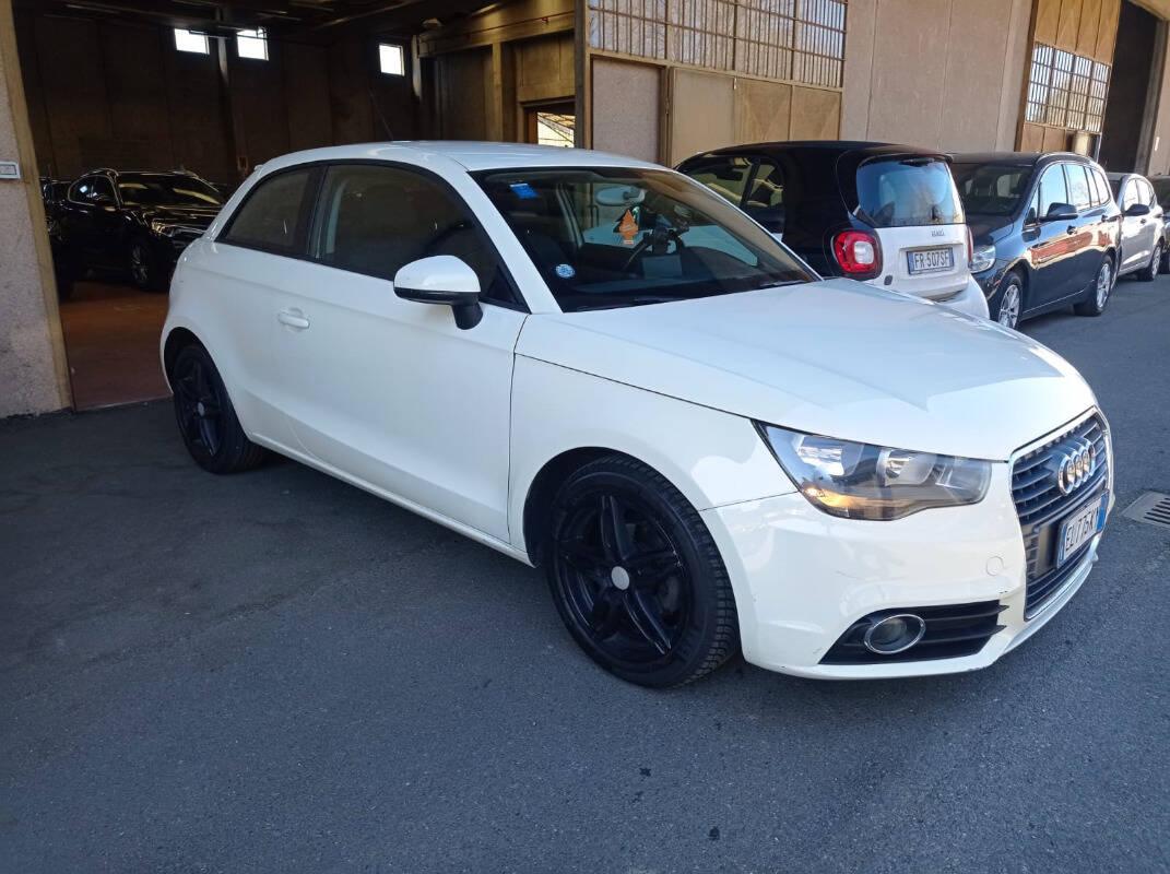 Audi A1 1.6 tdi Attraction 90cv