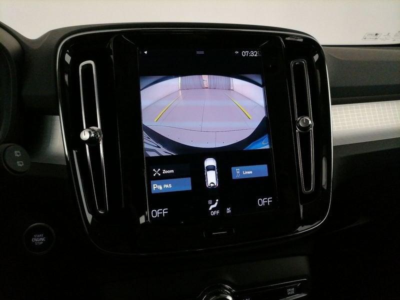 Volvo XC40 1.5 t3 Momentum Pro 163cv auto my21