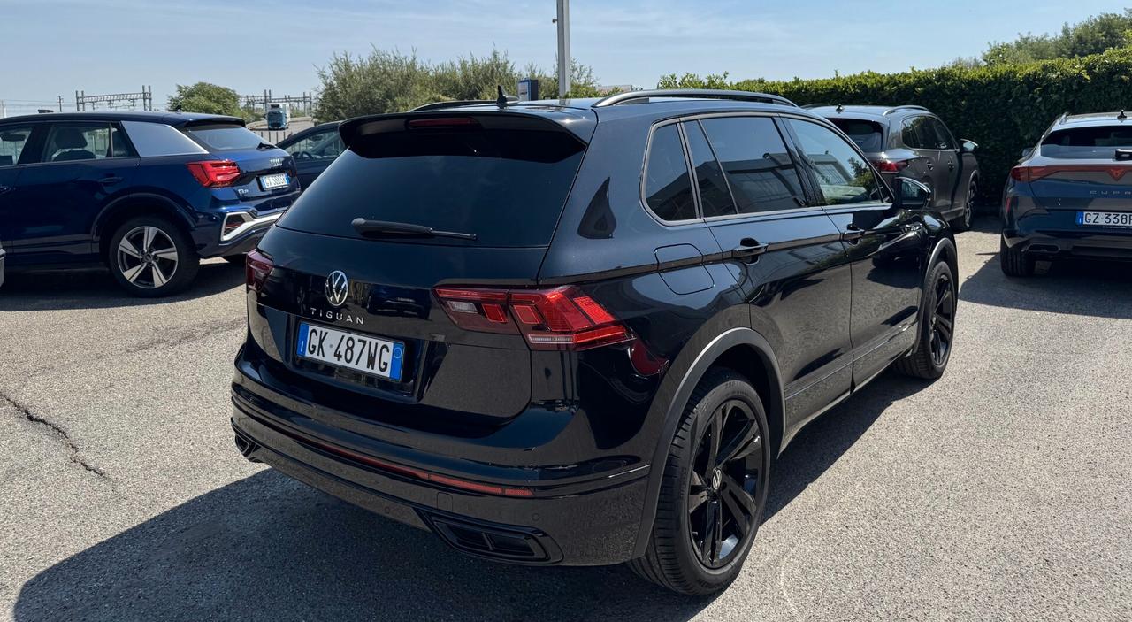 Volkswagen Tiguan 1.5 tsi R-Line 150cv dsg / NO VINCOLI /
