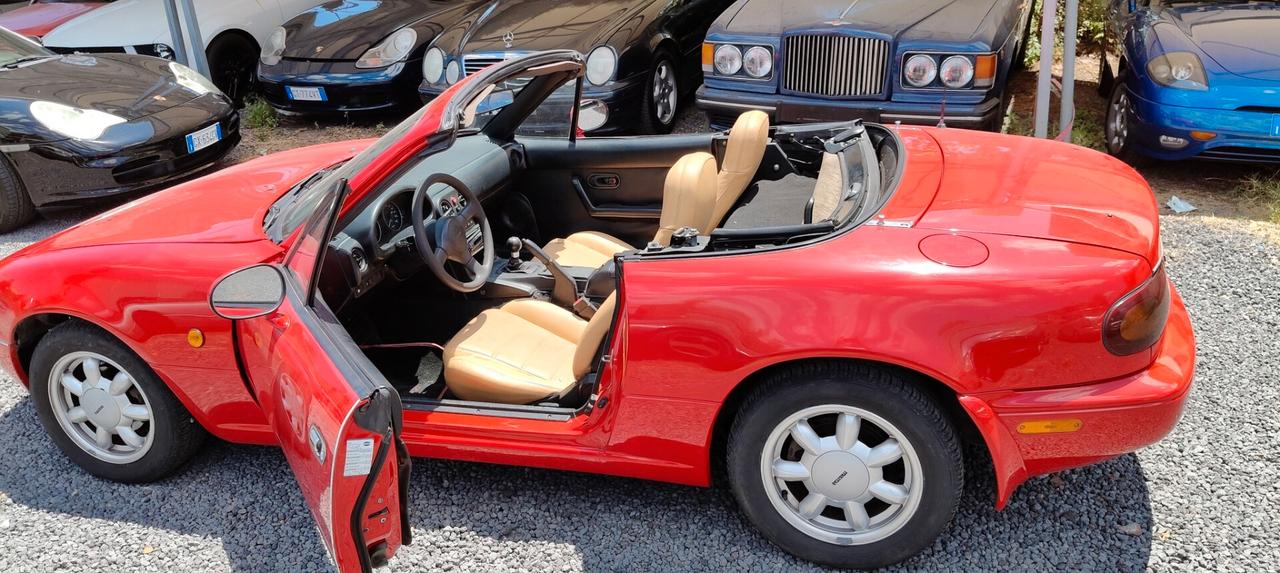 Mazda MX-5 1.6i 16V cat