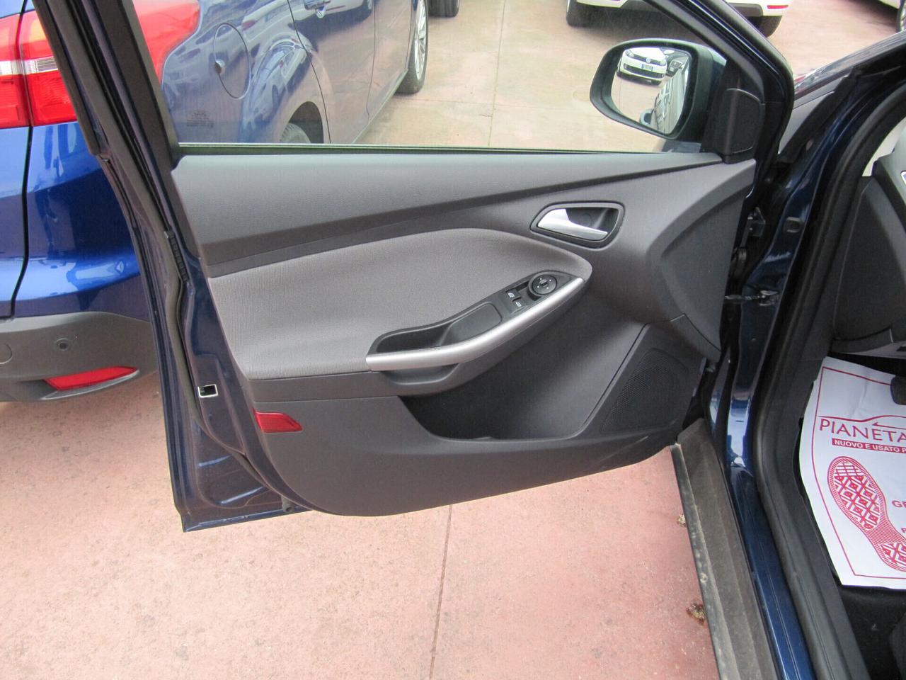 Ford Focus 1.6 TDCi 115 CV SW - 2012