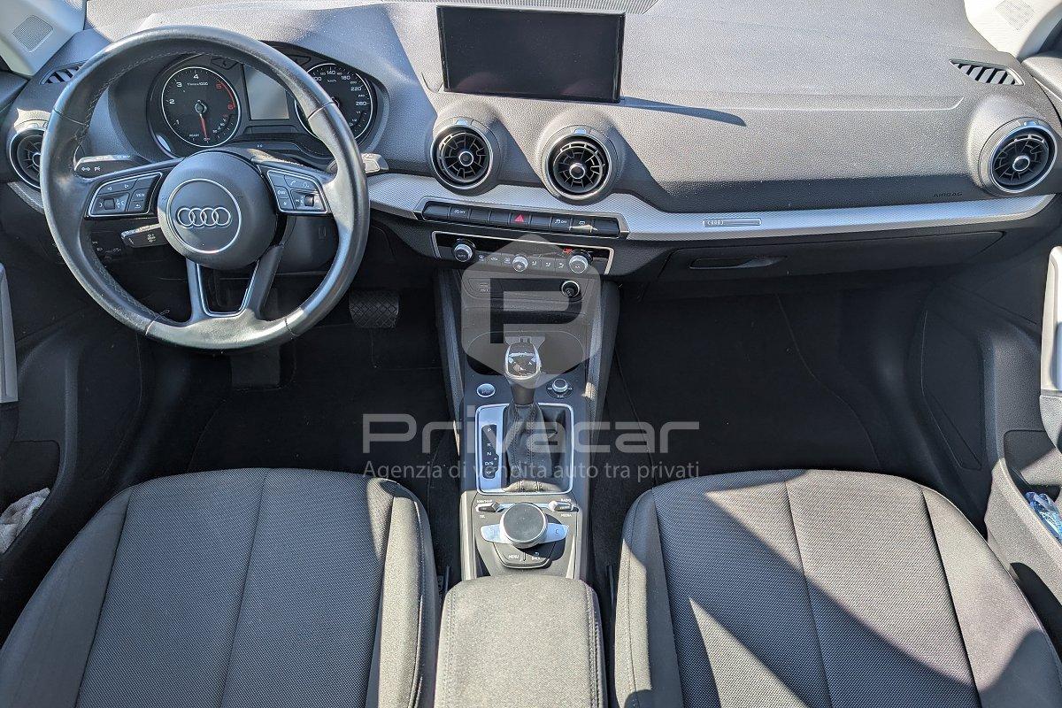 AUDI Q2 30 TDI S tronic Business