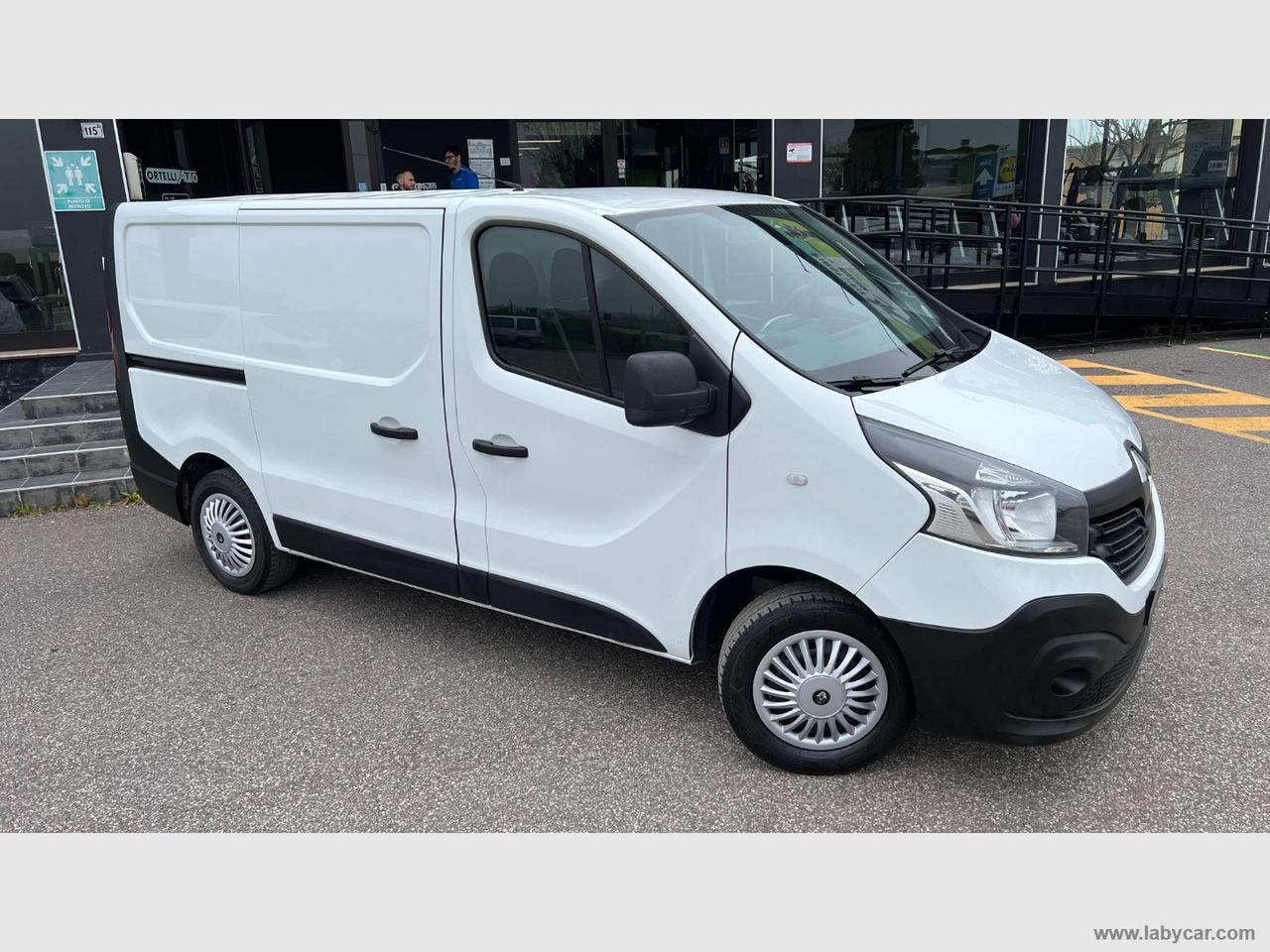 RENAULT Trafic T27 1.6dCi 120 Furgone Ice PORTA LAT DX-SX + I.V.A.