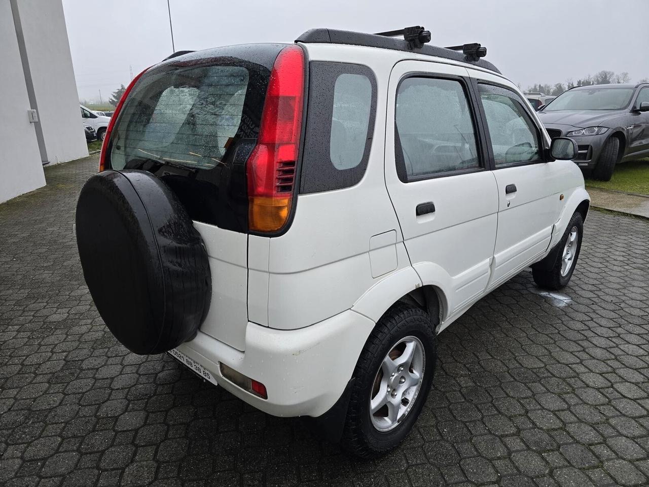Daihatsu Terios 1.3i 4x4|CERCHI IN LEGA