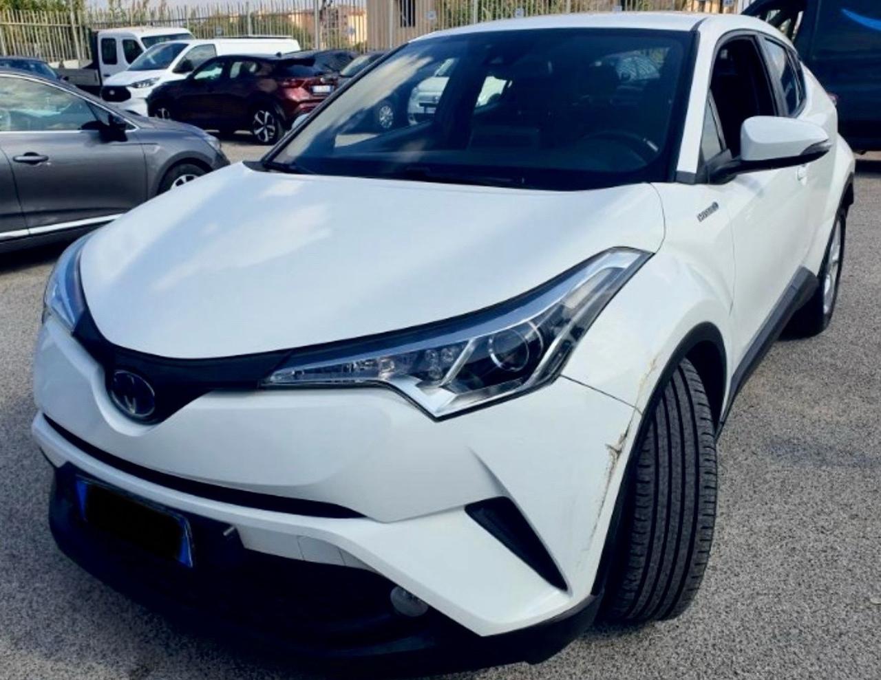 Toyota C-HR 1.8 Hybrid E-CVT Style