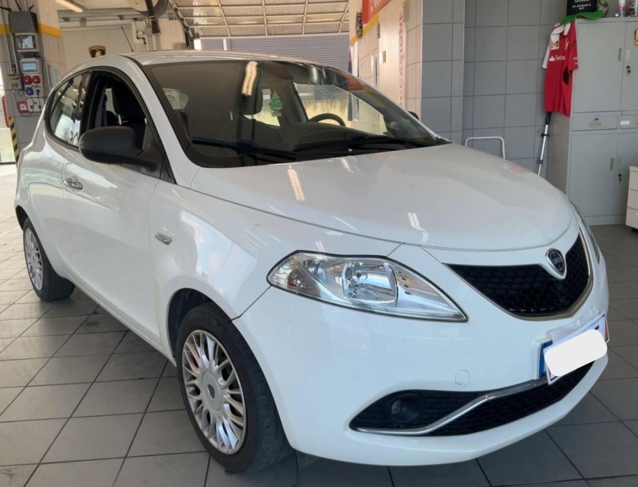 Lancia Ypsilon 1.2 69 CV 5 porte GPL Ecochic Gold - 2016