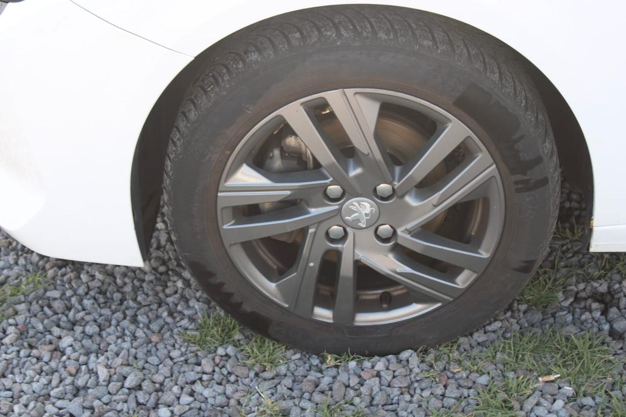 Peugeot 208 BlueHDi 100 Stop&Start 5 porte GT Pack