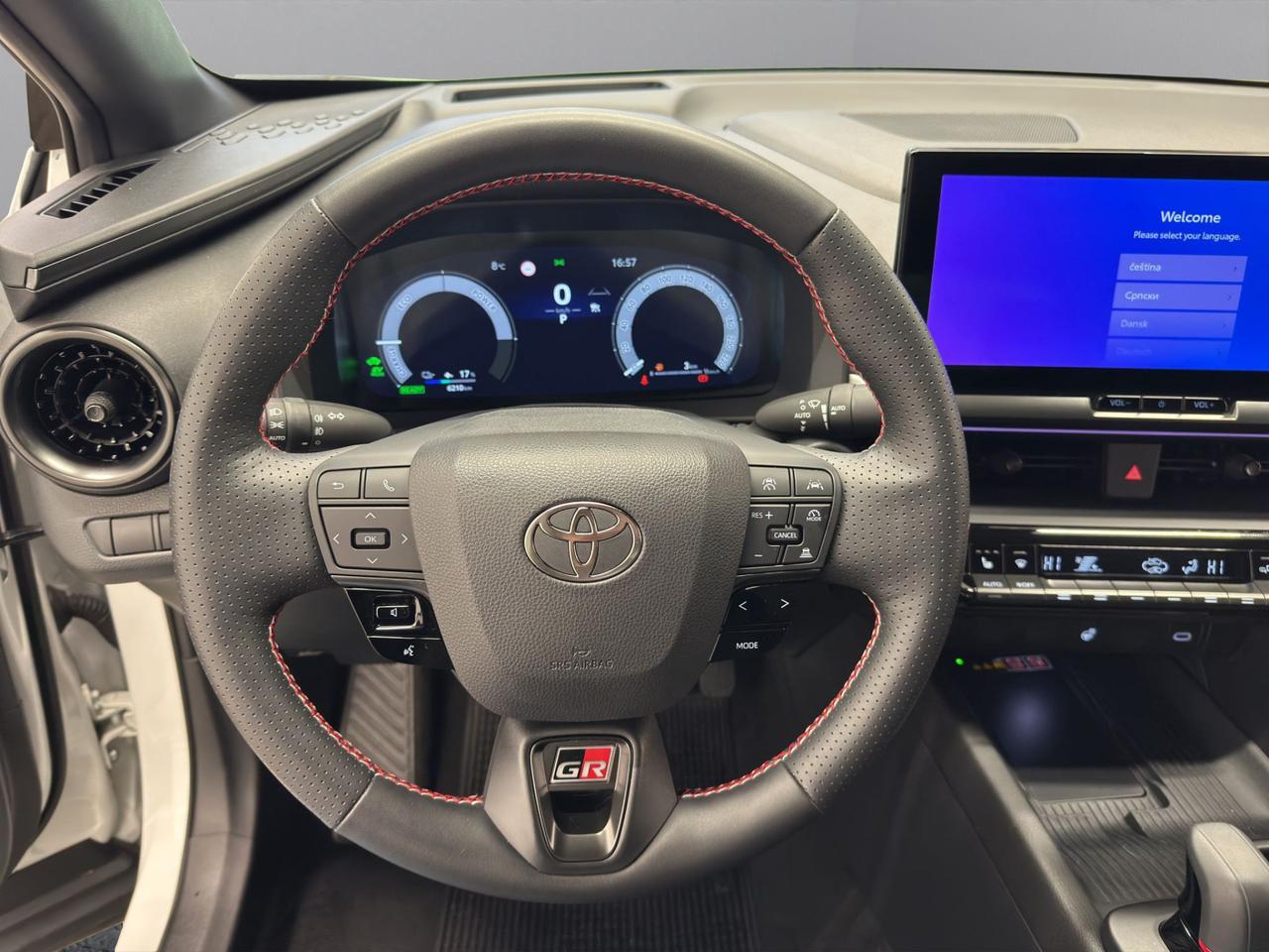 Toyota C-HR 2.0 phev Lounge fwd e-cvt