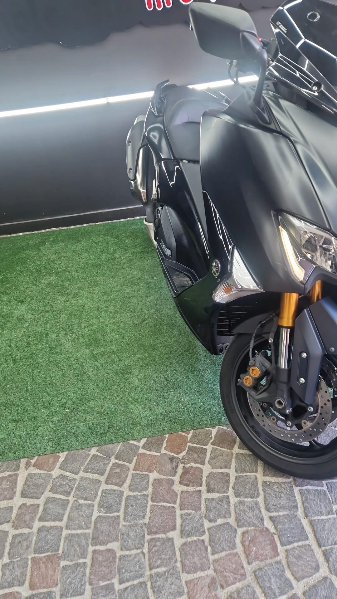 Yamaha TMAX 530