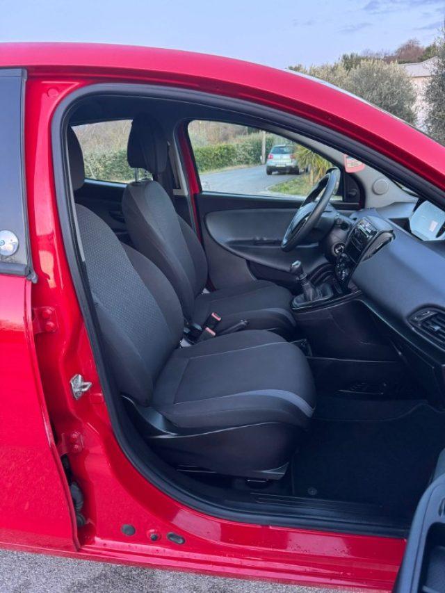 LANCIA Ypsilon 1.2 69 CV 5 porte GPL Ecochic Gold