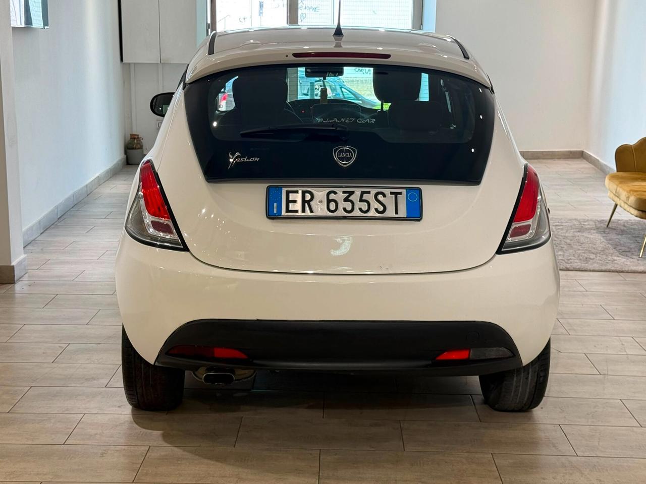 Lancia Ypsilon 1.2 69 CV 5 porte GPL Ecochic Platinum