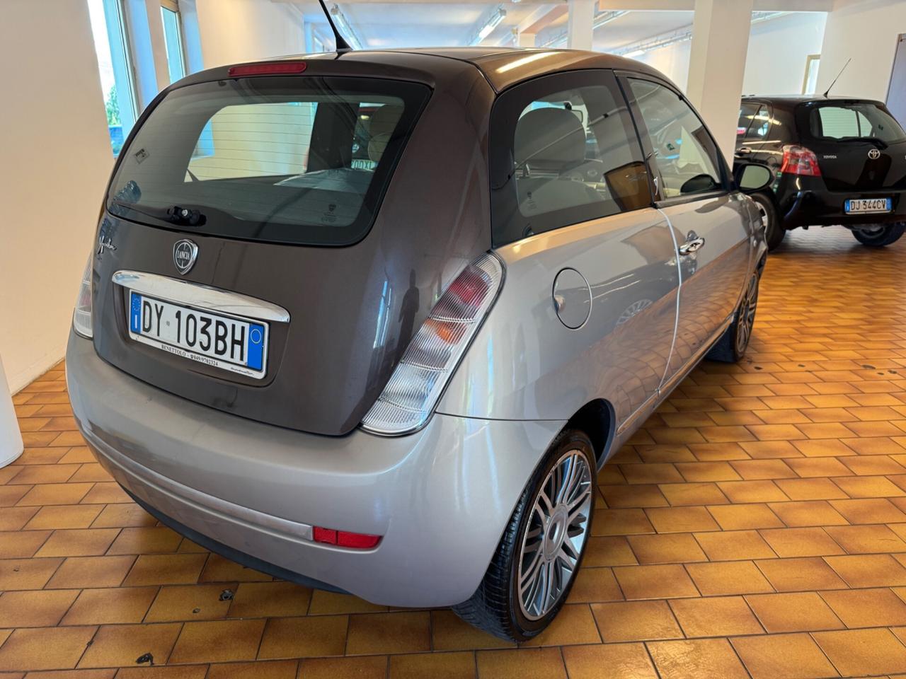 Lancia Ypsilon 1.2 Platino BENZINA OK NEOPATENTATI