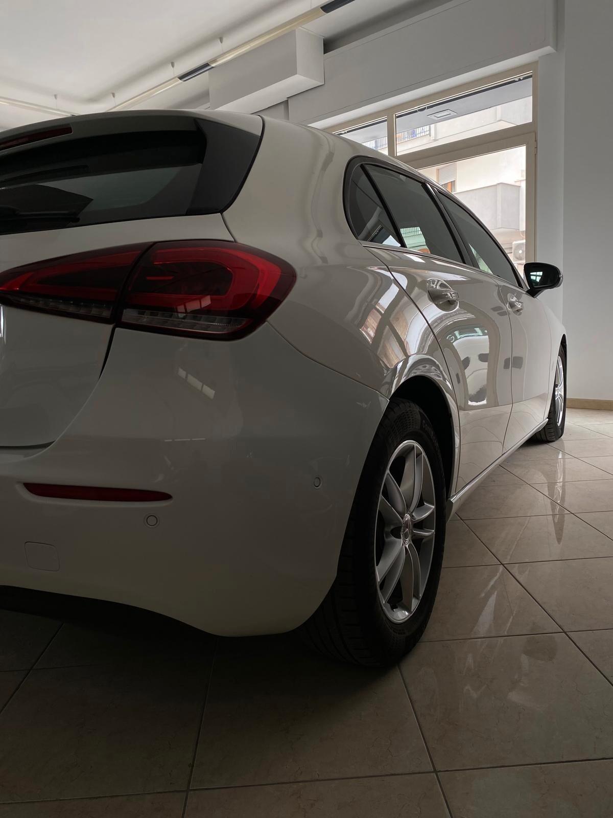Mercedes-benz A 180 A 180 d Business. Iva inclusa
