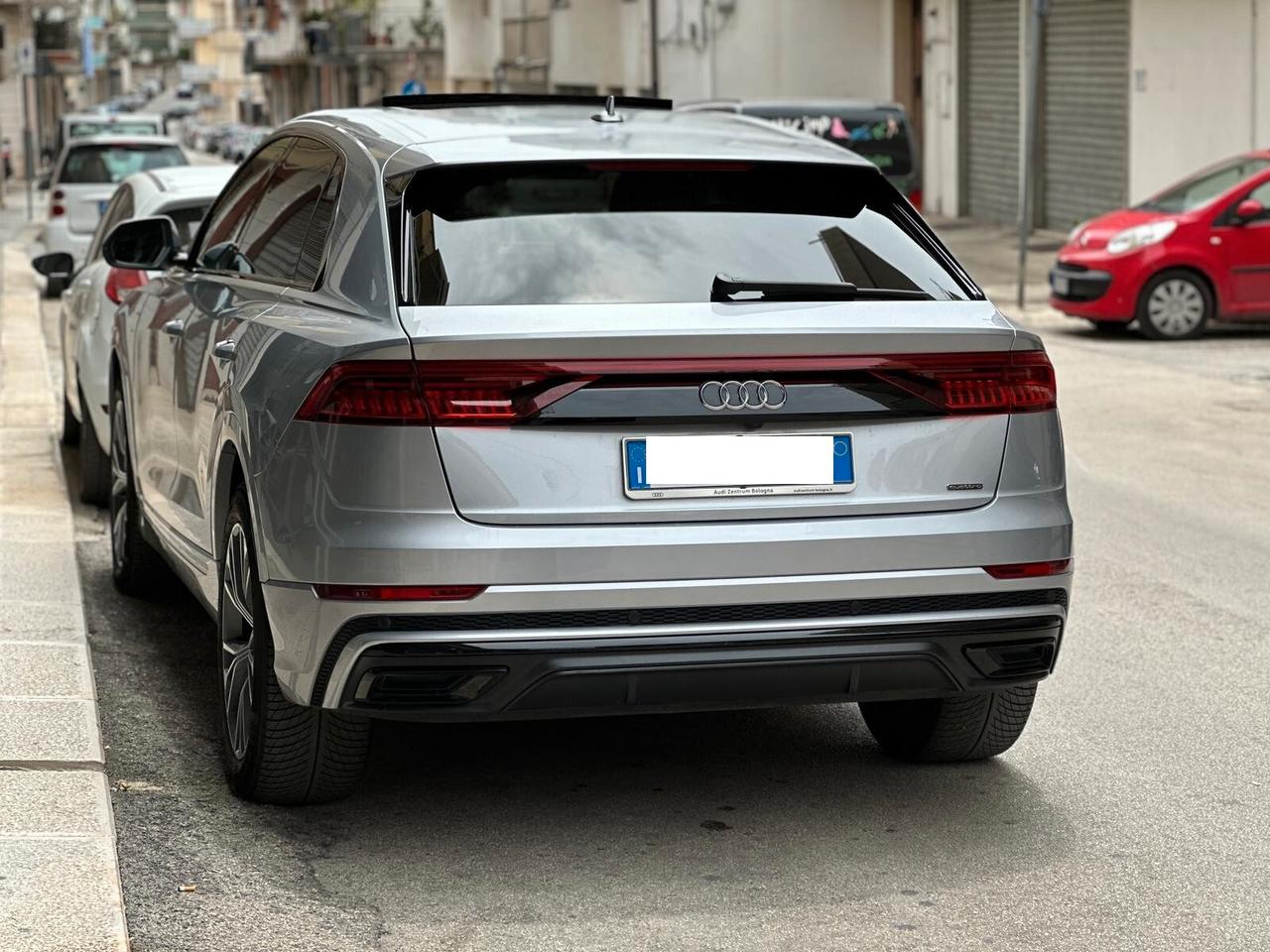 Audi Q8 50 TDI 286 CV quattro S Line TETTO/FULL