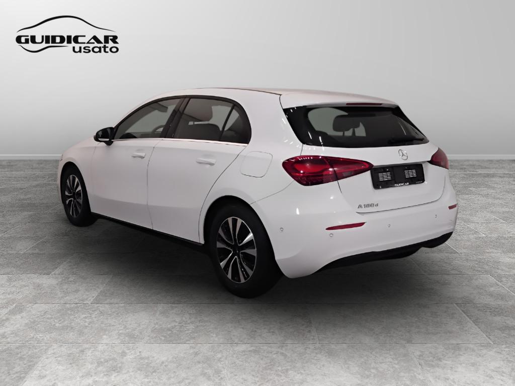 Mercedes-Benz Classe A - W177 2023 - A 180 d Advanced auto