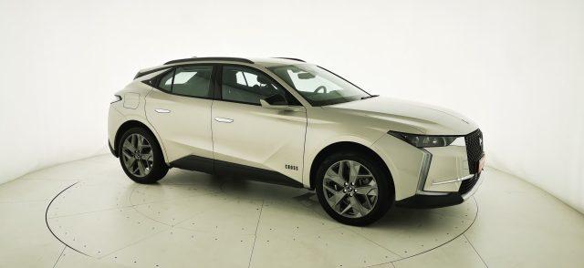 DS AUTOMOBILES DS 4 E-Tense 225 Cross Trocadero