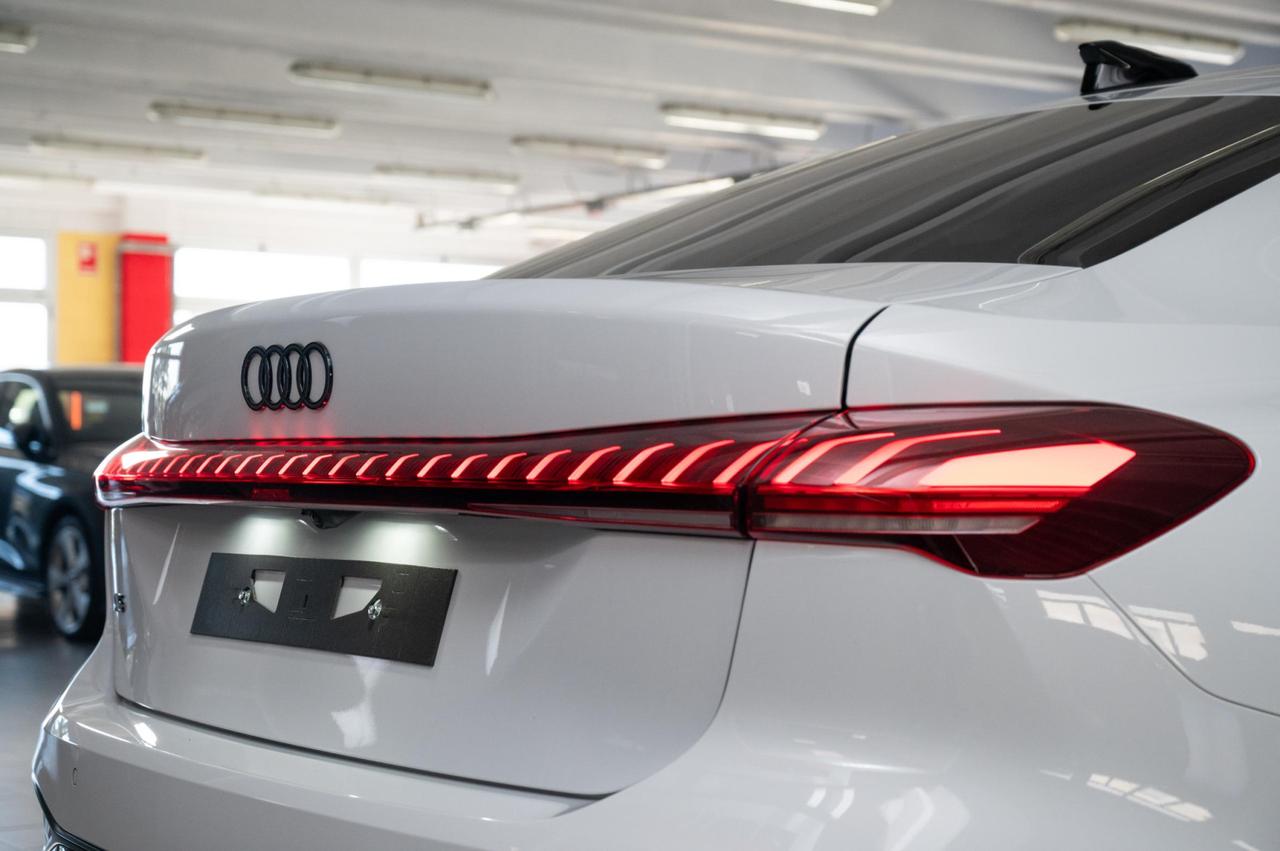 Audi A5 Berlina 2.0 tfsi S line edition 204cv s-tronic