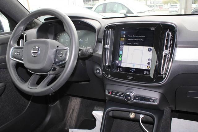 Volvo XC40 1.5 t4 phev Inscription automatica con CarPlay