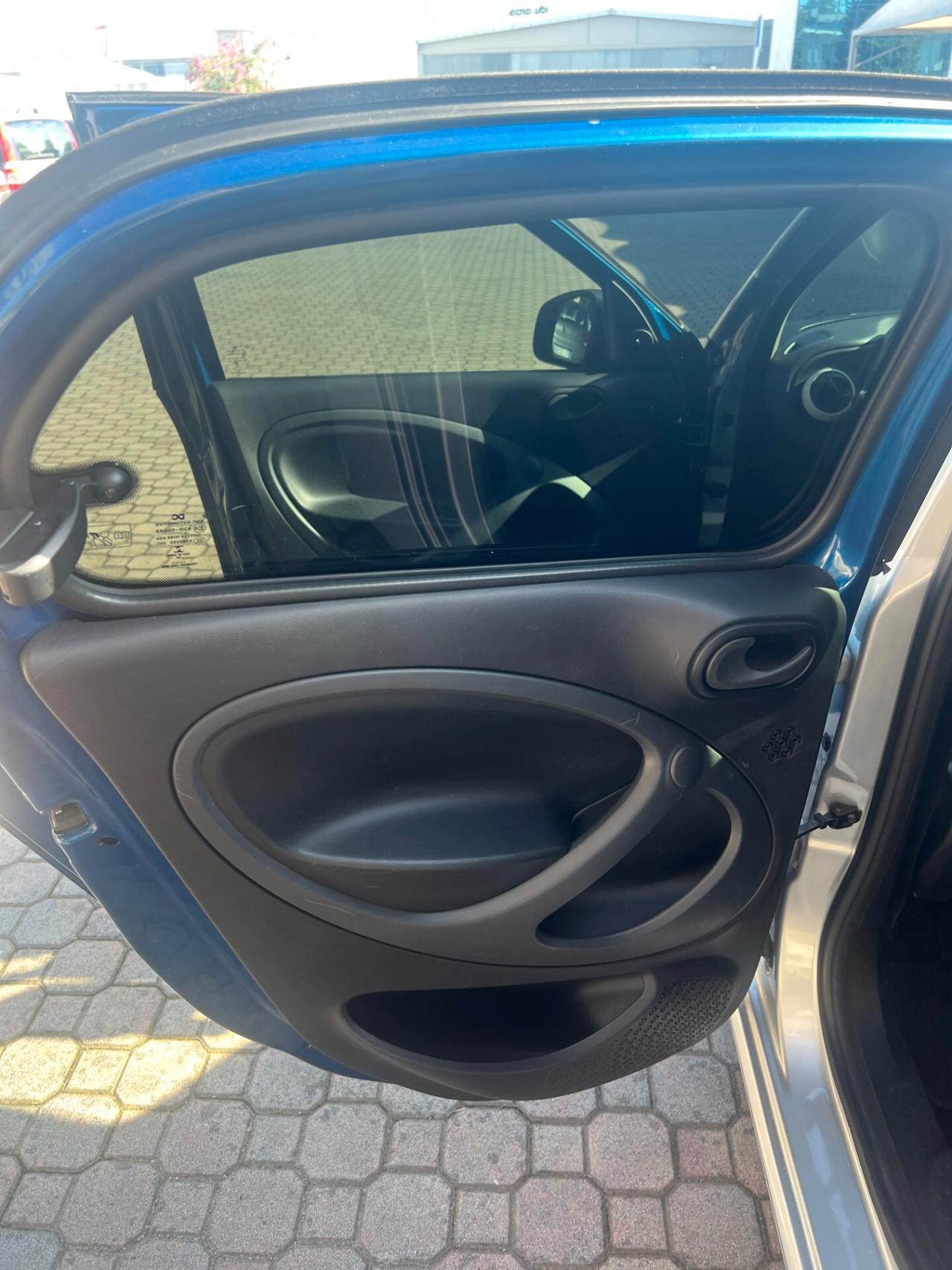 Smart ForFour 60 1.0 Black Passion