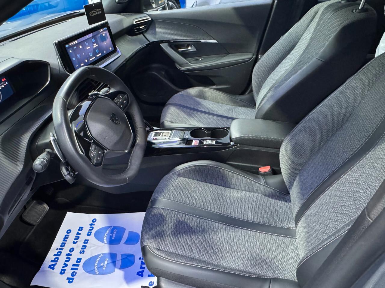 Peugeot 2008 BlueHDi 130 S&S EAT8 Allure