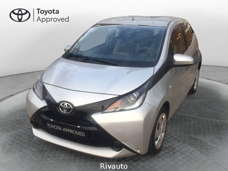 Toyota Aygo Aygo 1.0 VVT-i 69 CV 5 porte x-play TSS