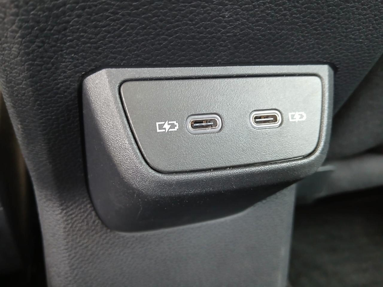 Volkswagen Polo 1.0 TSI Style