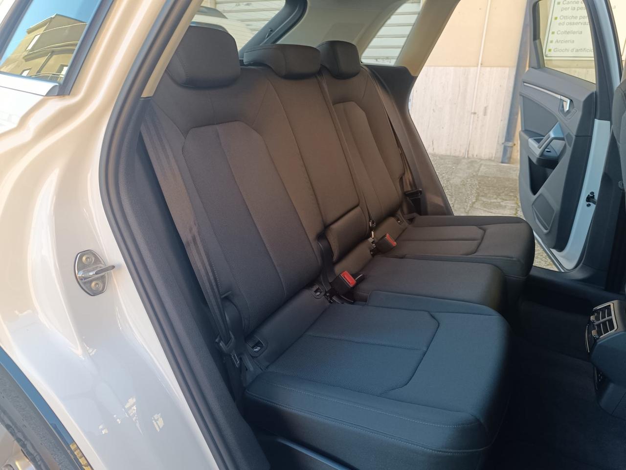 Audi Q3 35 TDI S tronic Business Advanced