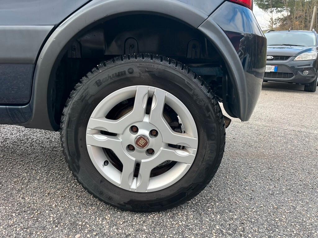 Fiat Panda 1.3 MJT 16V DPF 4x4 Climbing