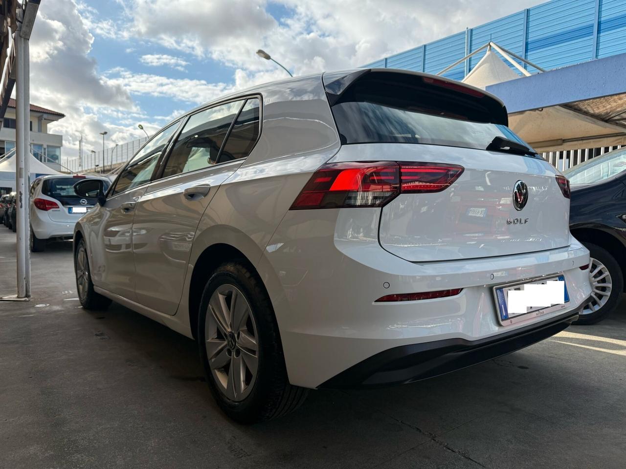 WOLKSWAGEN GOLF 1,5 CAMBIO AUTOM.