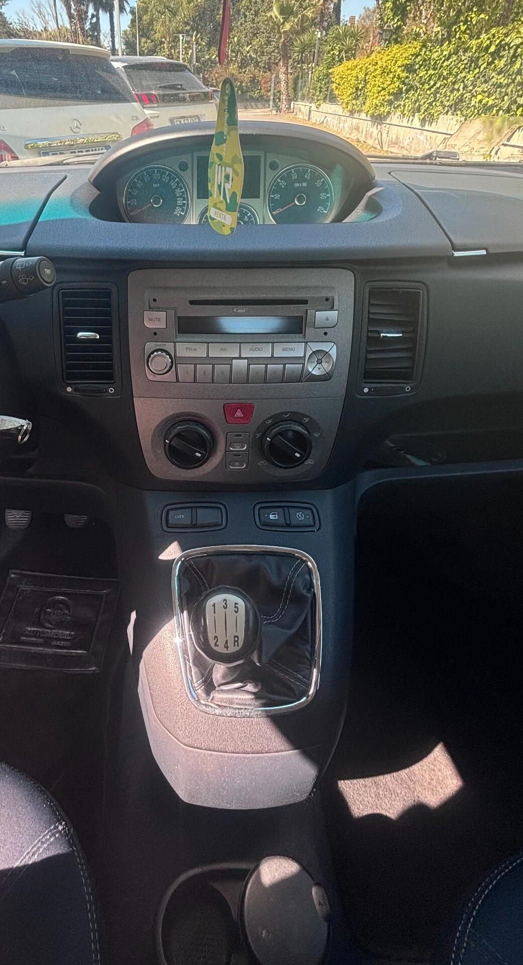 Lancia MUSA 1.3 Multijet 16V 90 CV Oro