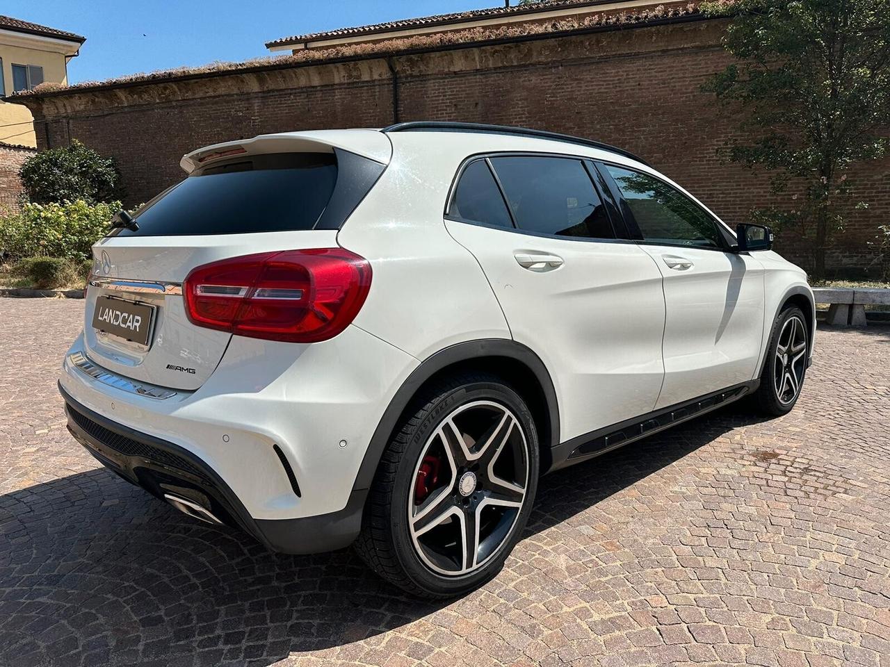 Mercedes-benz GLA 200d PREMIUM AMG NIGHT PACK