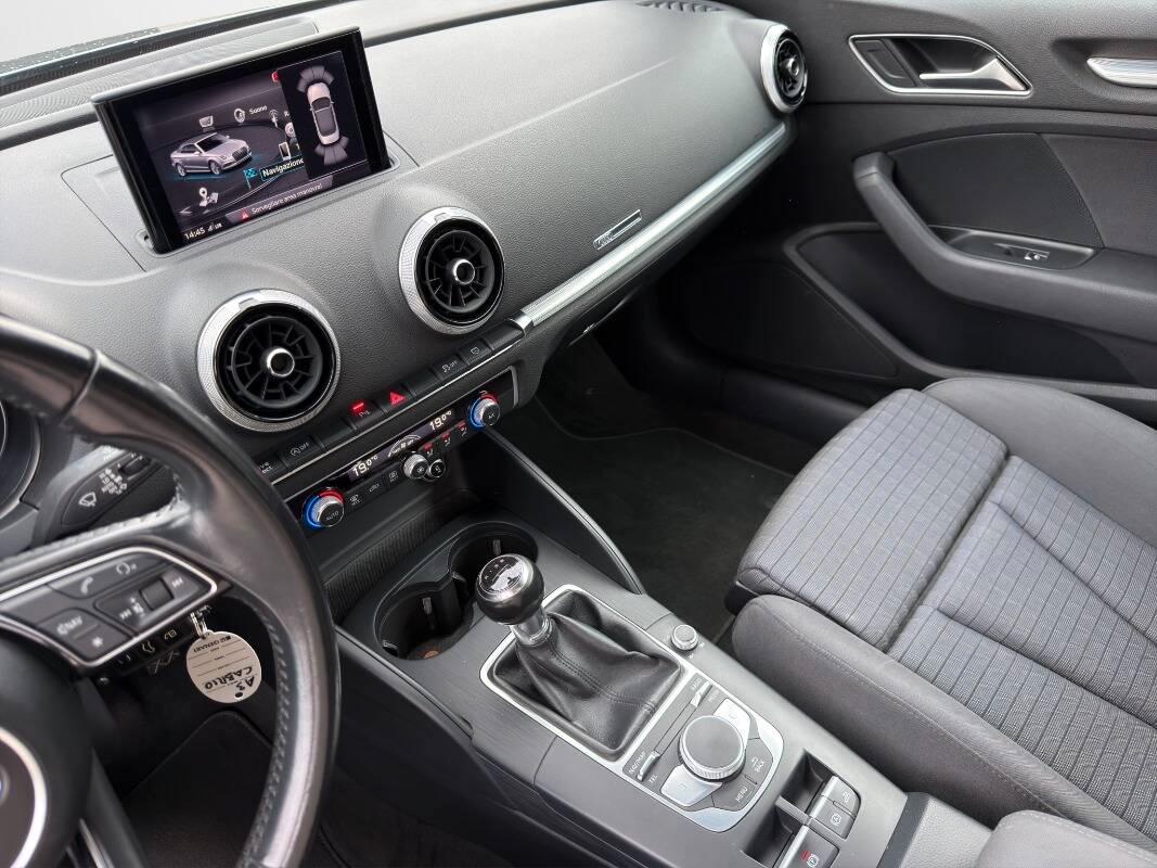 Audi A3 Cabrio 1.6 tdi Sport 116cv