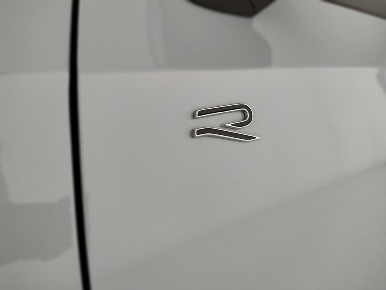 Volkswagen Golf 2.0 tdi r-line plus 150cv dsg