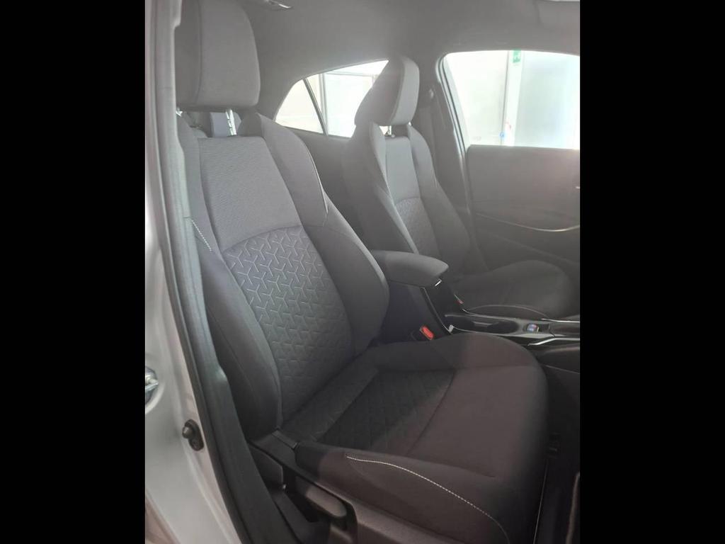 Toyota Corolla 1.8 Hybrid Active CVT