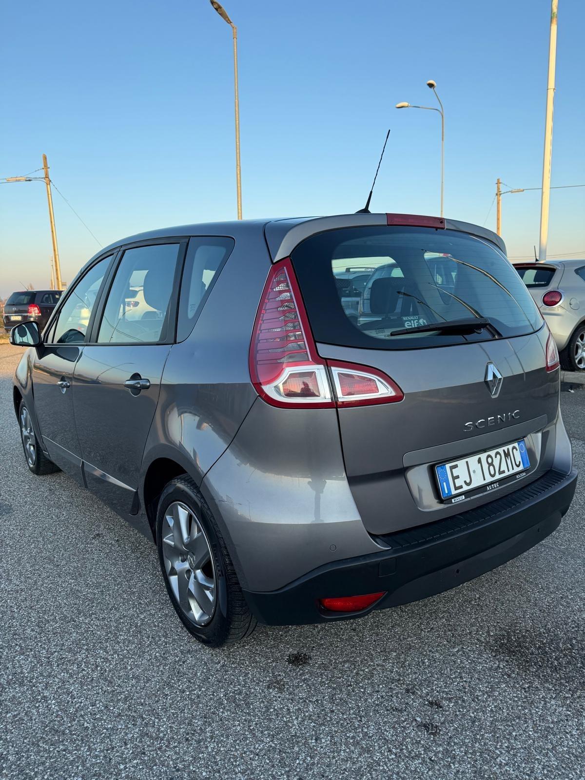 Renault Scenic Scénic X-Mod 1.6 Attractive