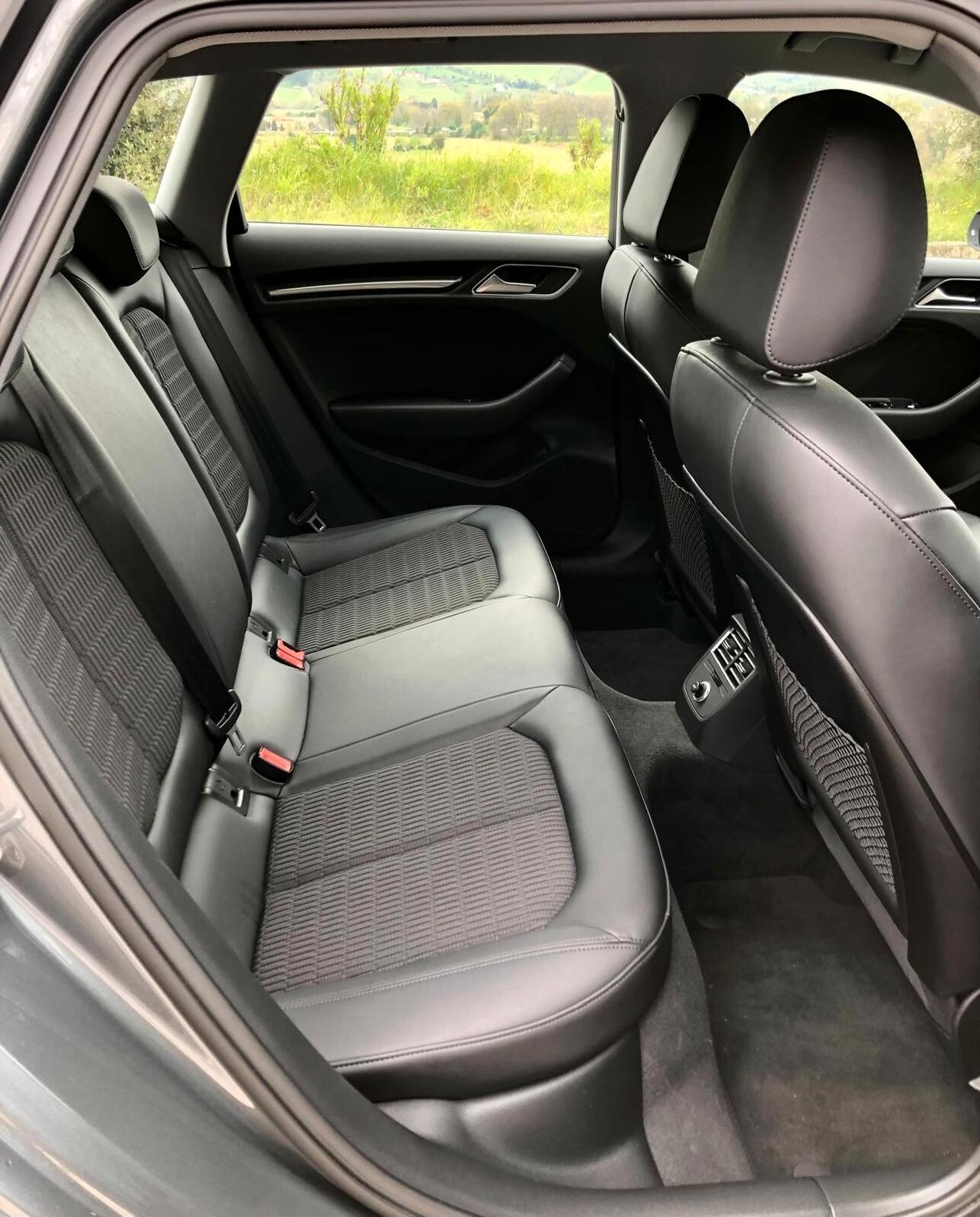 Audi A3 SPB 30 g-tron S tronic Admired