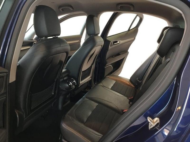 Alfa Romeo Stelvio 2.2 T-Diesel 210 CV AT8 Q4 Executive GANCIO TRAINO