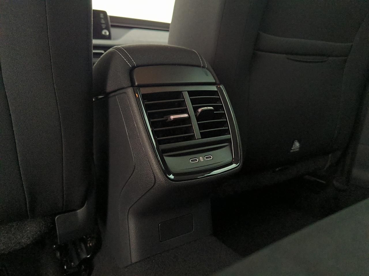 Skoda Kamiq 1.0 tsi black dots 95cv