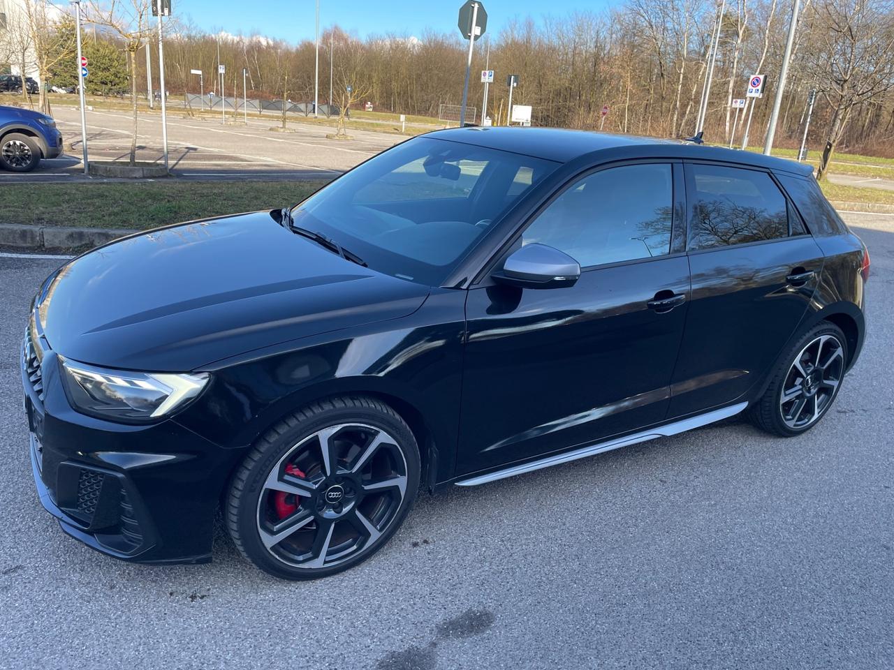 Audi A1 SPB 40 TFSI S tronic line*Automati*Navi*