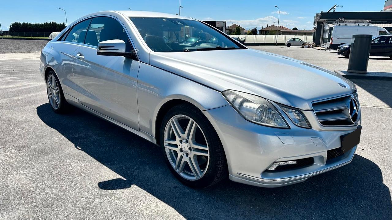 Mercedes-benz E 350 BlueTEC Avantgarde AMG/ KM CERTIFICATI