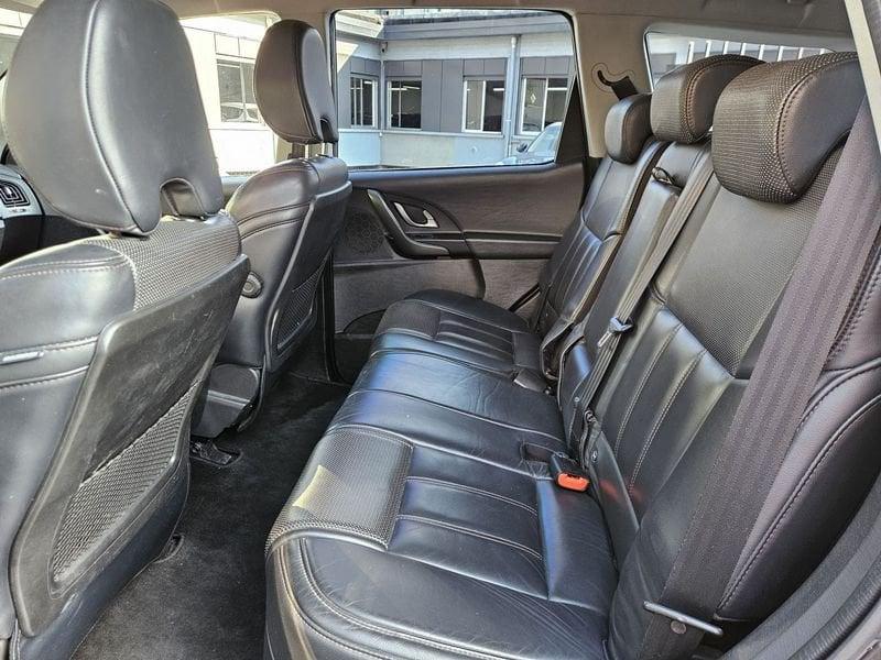 Mahindra XUV500 2.2 16V AWD (4x4) 7POSTI