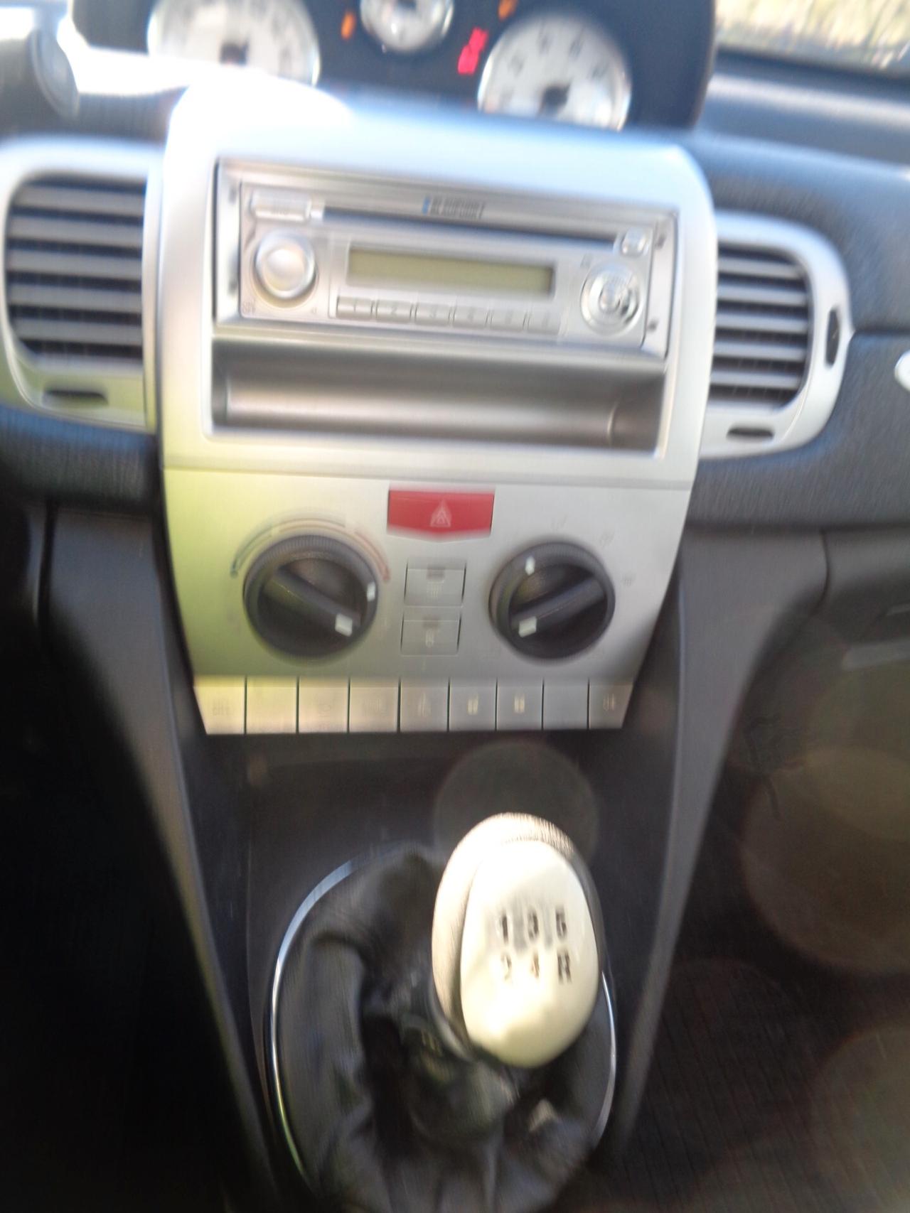 Lancia Ypsilon 1.2 Platino garaz 12 mesi